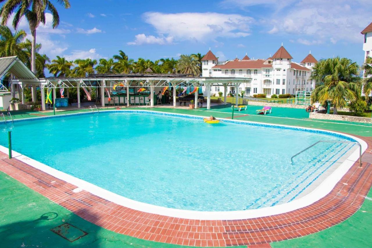 Apartmán Malibu Ocean View Studio Montego Bay Exteriér fotografie