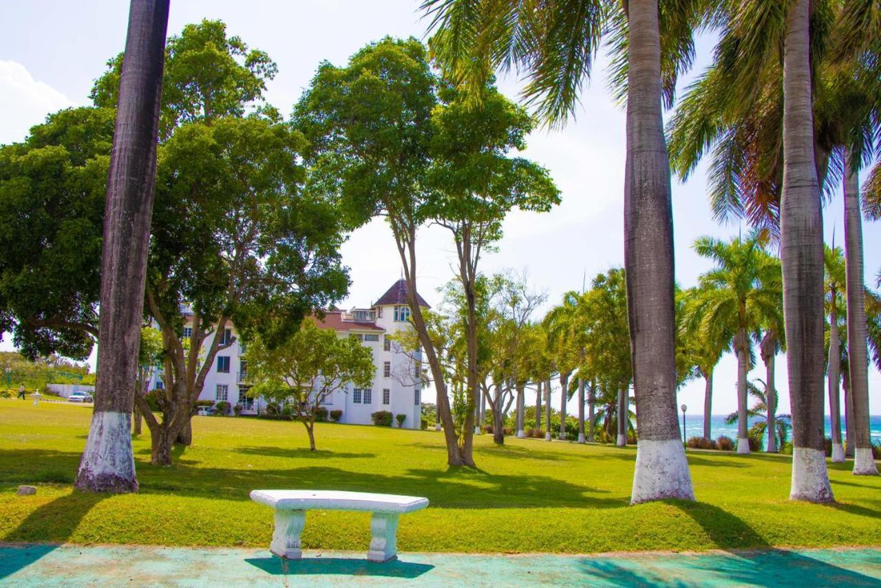 Apartmán Malibu Ocean View Studio Montego Bay Exteriér fotografie